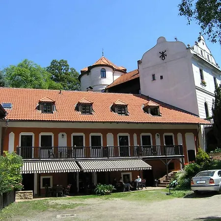 Pensjonat Vetrnik 2*